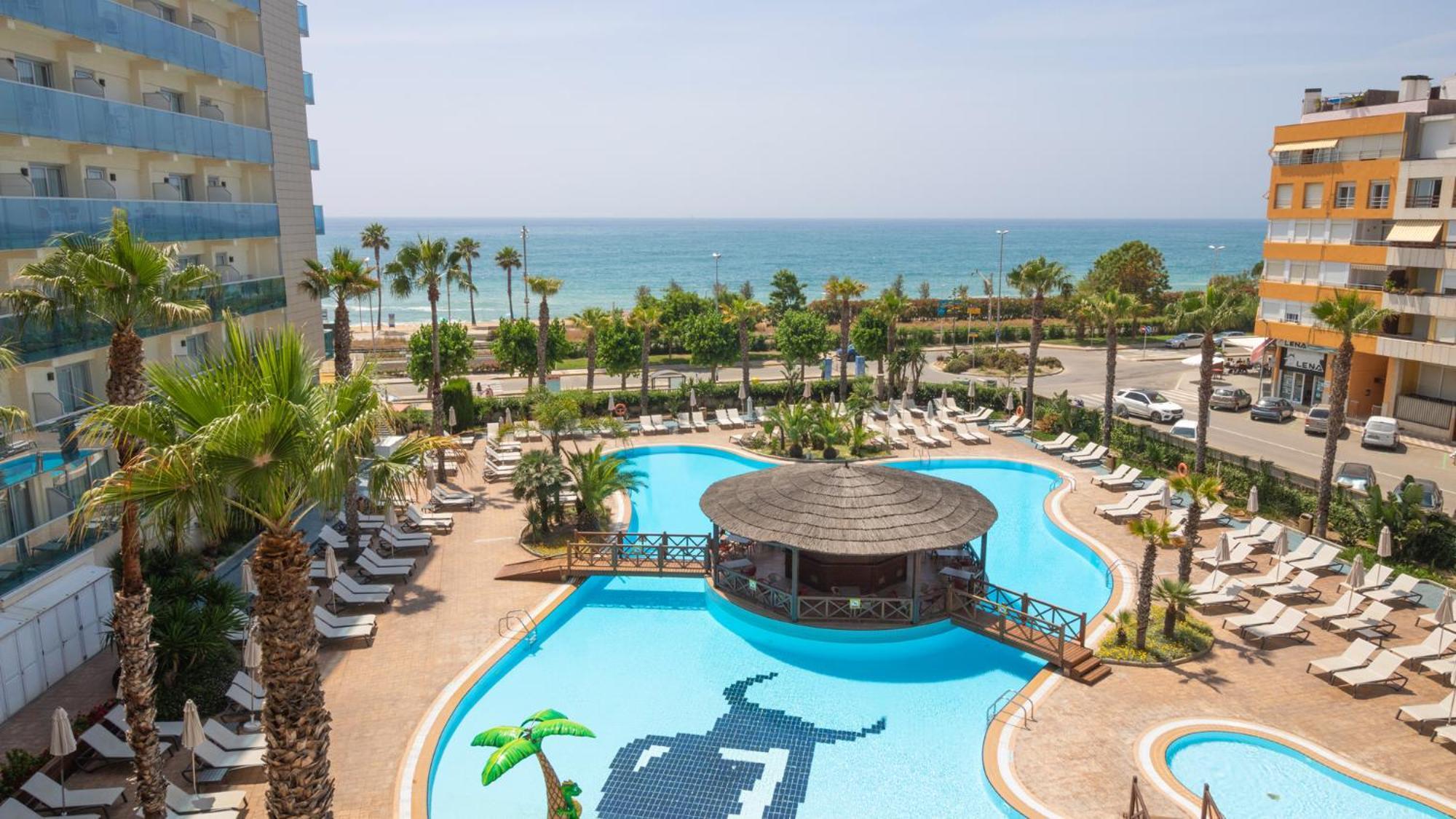 Golden Taurus Aquapark Resort Pineda de Mar Exterior photo