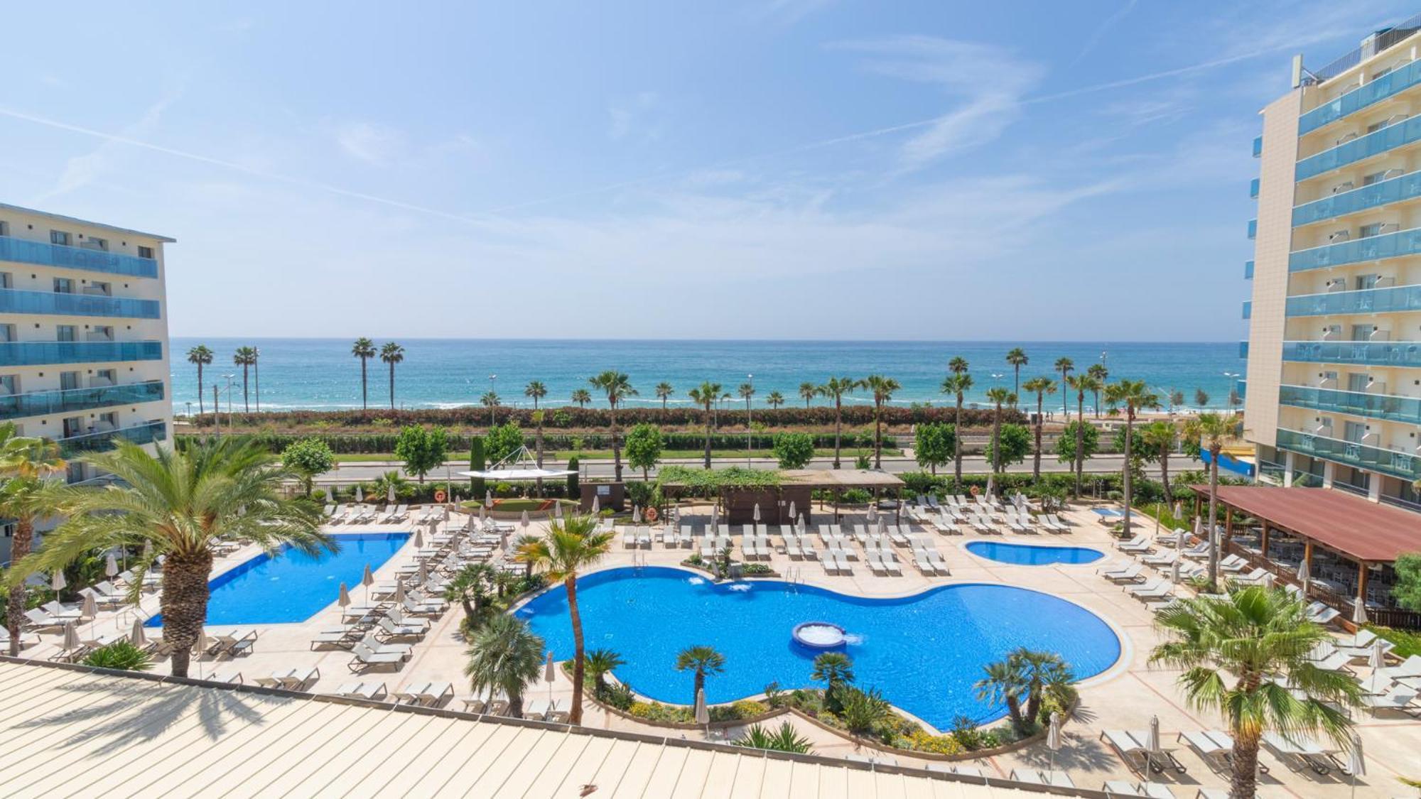 Golden Taurus Aquapark Resort Pineda de Mar Exterior photo