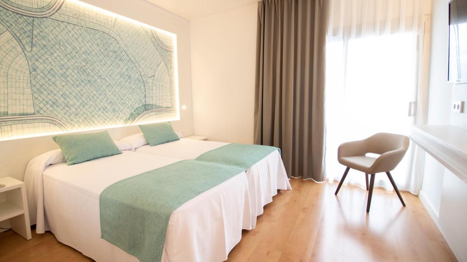 Golden Taurus Aquapark Resort Pineda de Mar Room photo