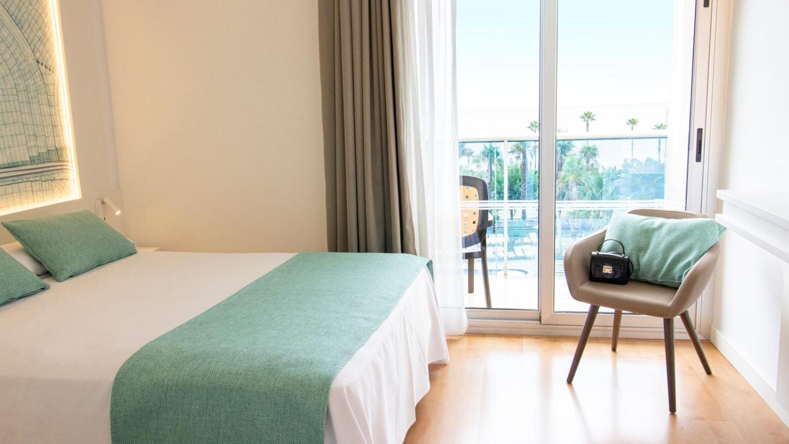 Golden Taurus Aquapark Resort Pineda de Mar Room photo