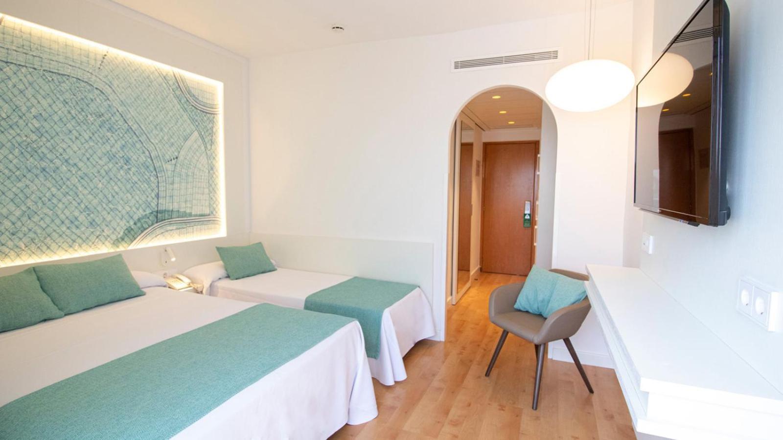 Golden Taurus Aquapark Resort Pineda de Mar Room photo