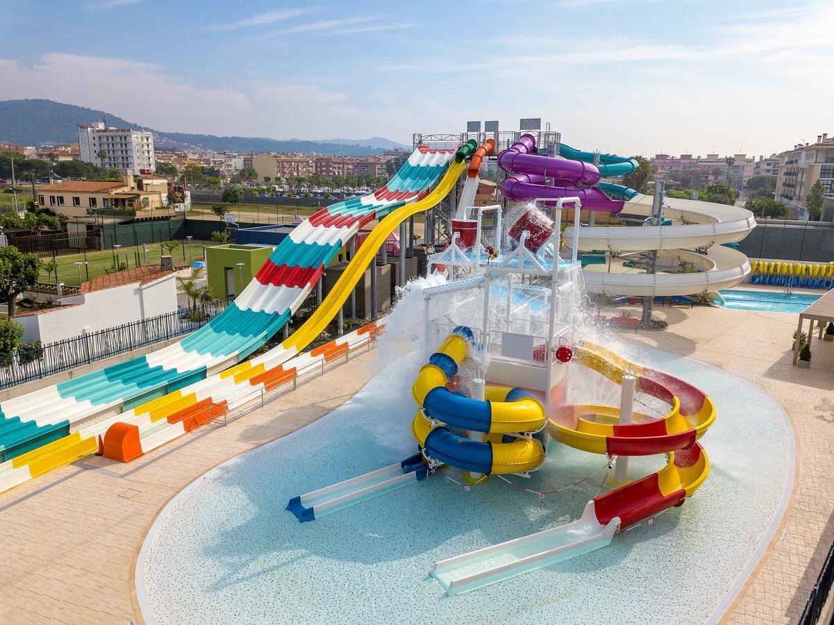 Golden Taurus Aquapark Resort Pineda de Mar Exterior photo