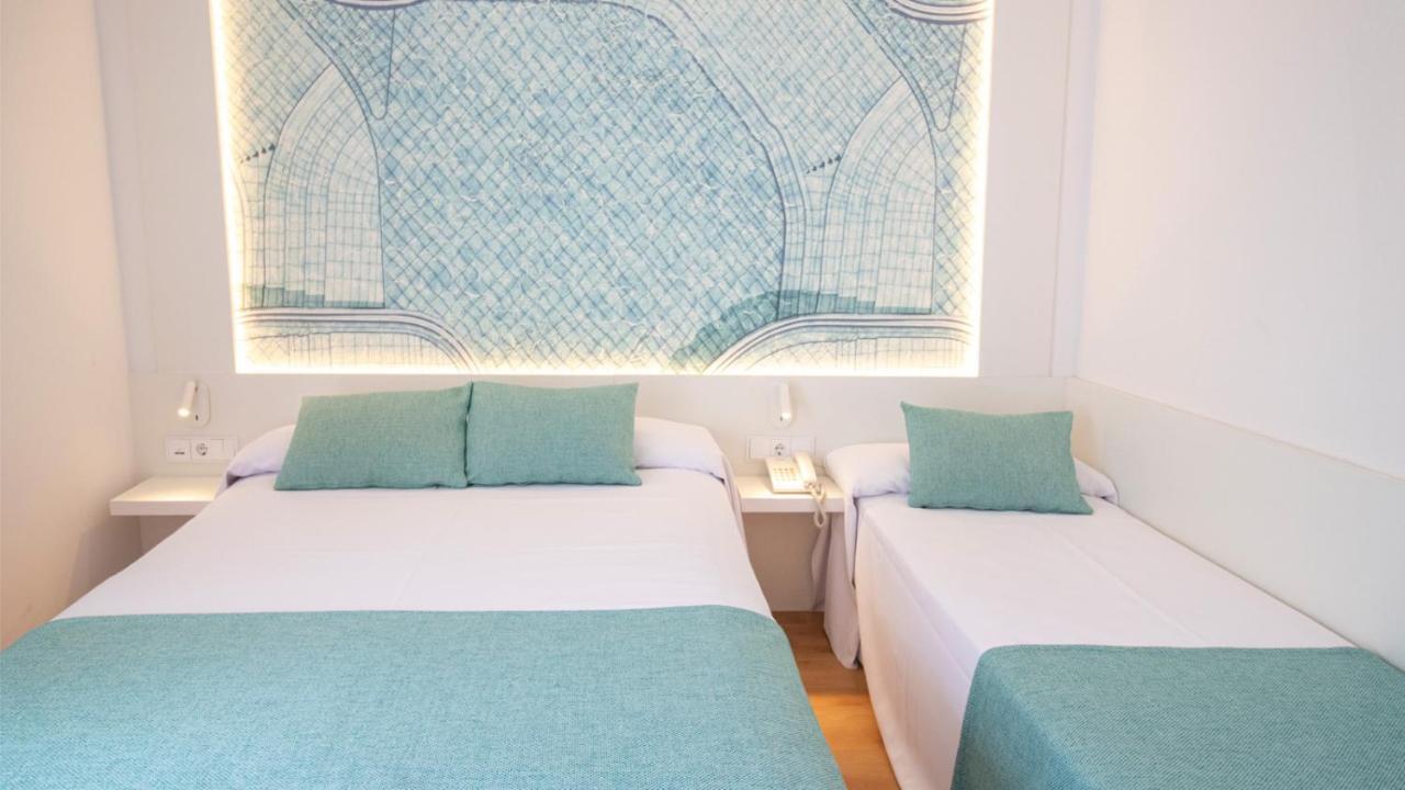 Golden Taurus Aquapark Resort Pineda de Mar Room photo